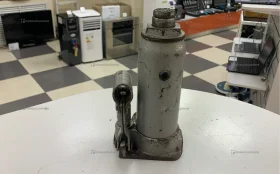 Домкрат на 3 тонны Matrix50717