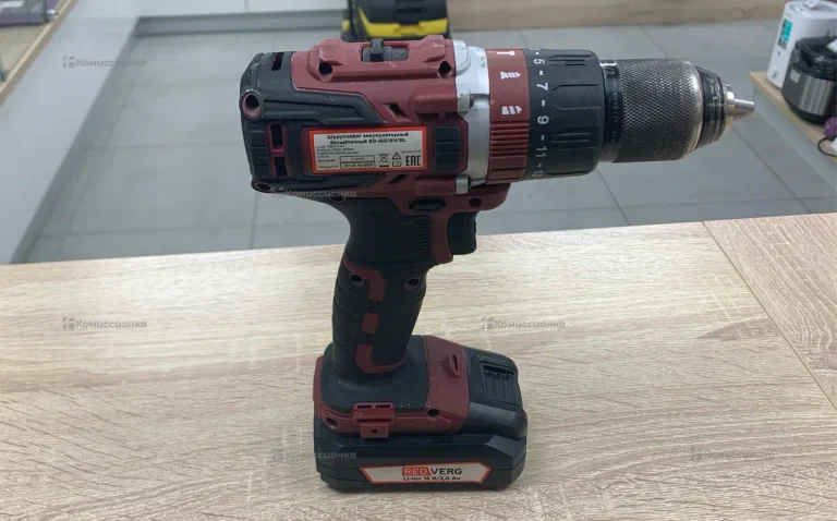 Дрель-шуруповерт RedVerg RD-ISD18L/2T