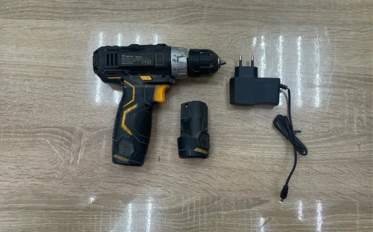 Аккумуляторная дрель-шуруповерт DEKO GCD12DU3