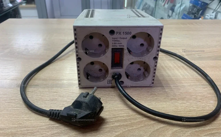 Регулятор напряжения Defender PX 1500