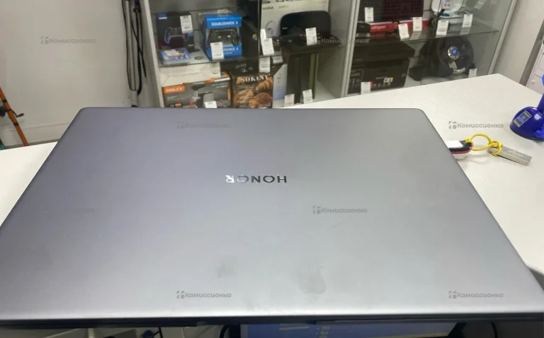 Ноутбук  Honor