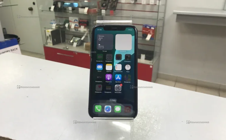 Apple iPhone 11 4/64 ГБ
