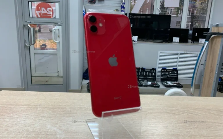 Apple iPhone 11 4/64 ГБ