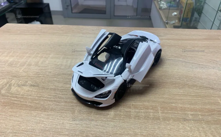 Машинка MClaren 720