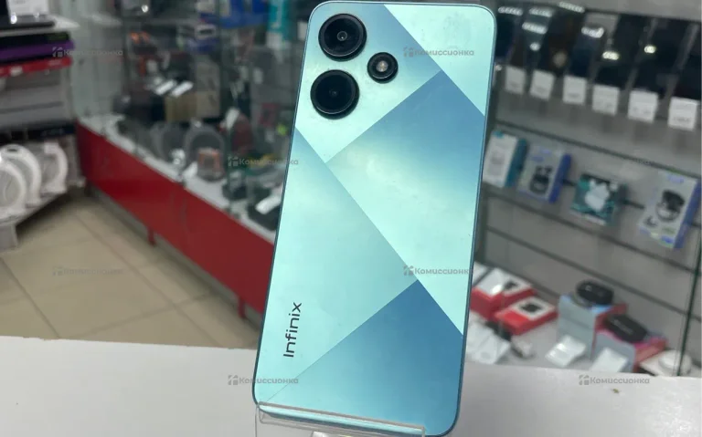 Infinix Hot 30i 4/64 ГБ