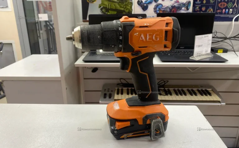 Шуруповерт AEG BS18G4