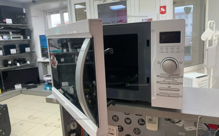 Микроволновая печь  Redmond RM-2501D