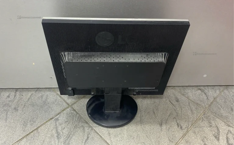 Монитор LG Flatron L1952TQ