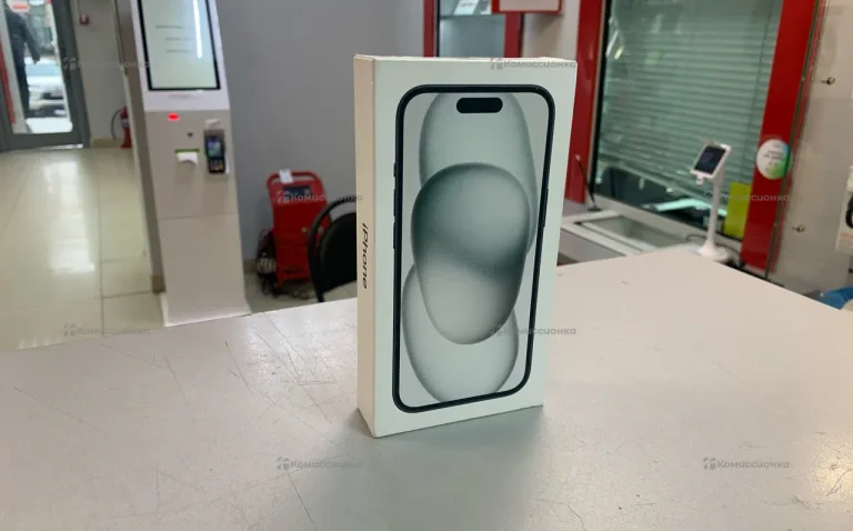 Apple iPhone 15 6/256 ГБ
