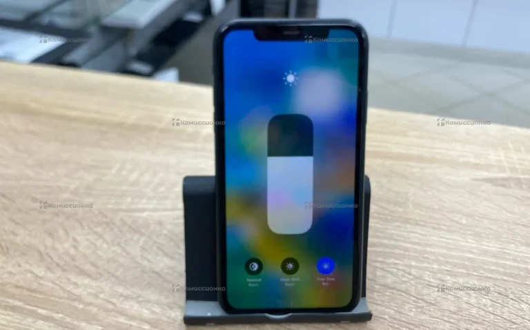 Apple Iphone 11 64 ГБ