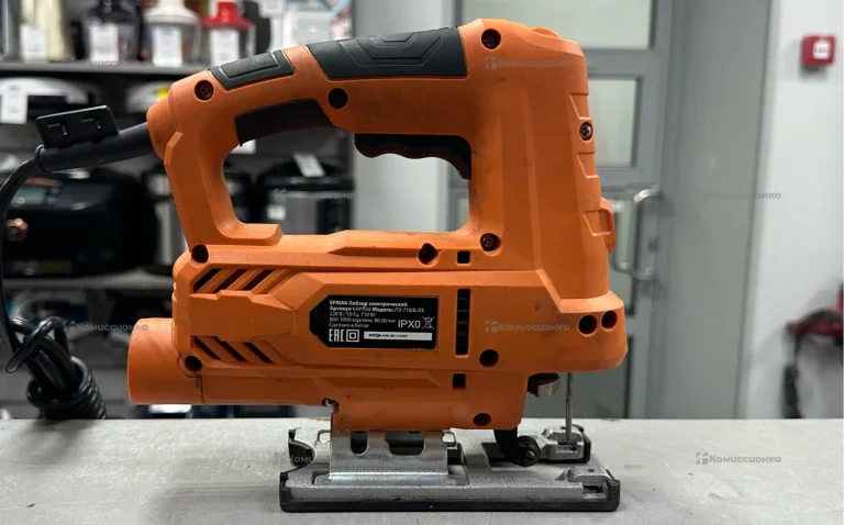 Электролобзик Ермак ЛЭ-710
