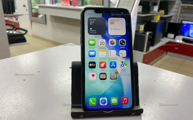 Apple iPhone 11 4/64 ГБ