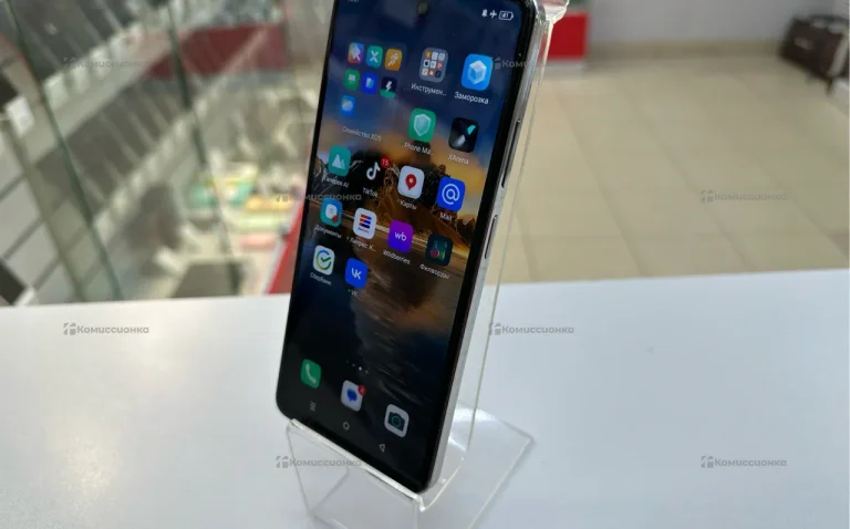 Infinix hot 40i 8/256gb