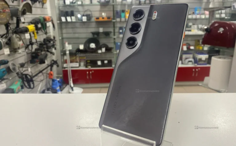 Tecno Camon 40 8/256 ГБ