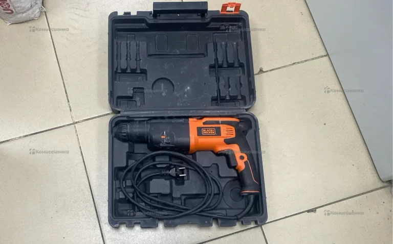 Перфоратор сетевой Black Decker BDR26k
