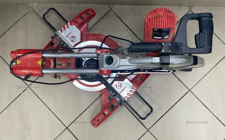 Торцовочная пила ELITECH ПТ 2030К