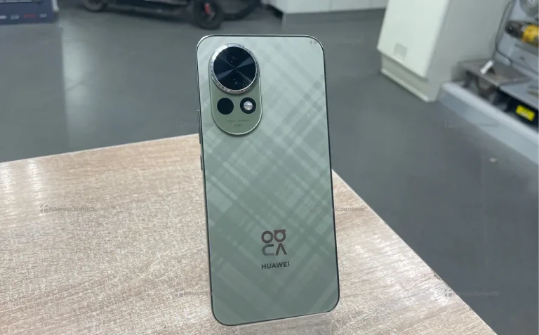 Huawei nova 13 12/256 ГБ