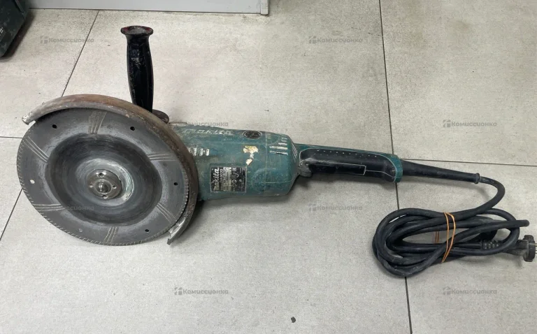 УШМ makita GA9020