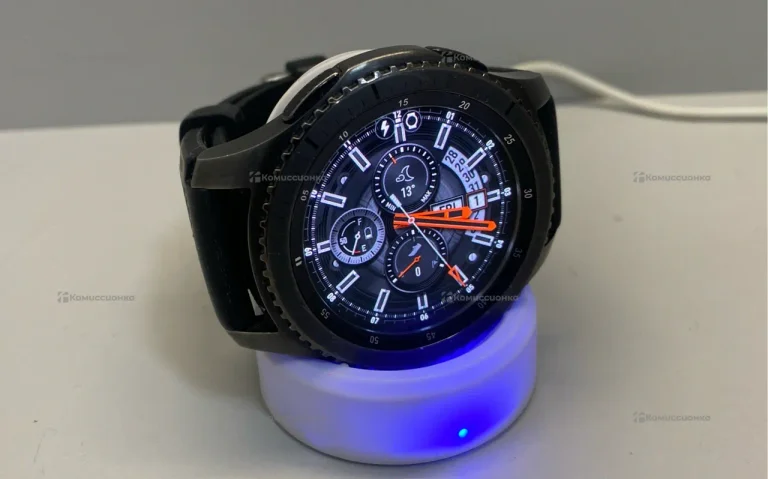 Часы  Samsung gear s3
