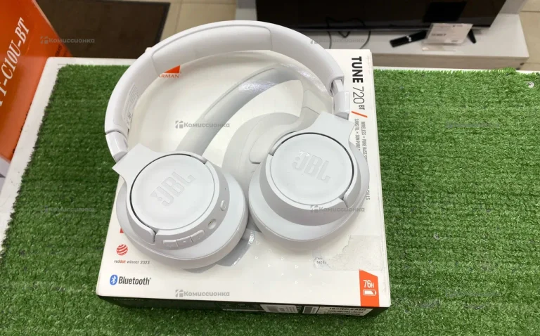 Наушники  JBl Tune 720BT