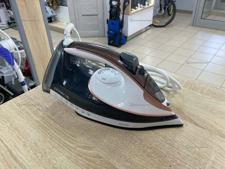 Утюг Polaris PIR 2883AK