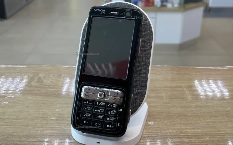 Nokia N73