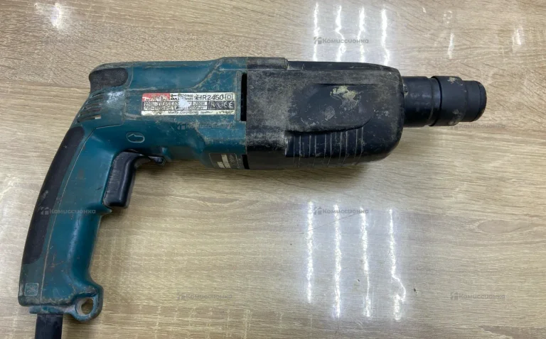 перфоратор Makita HR2450.