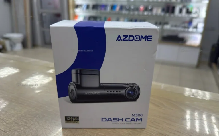 Видеорегистратор  Azdome m300