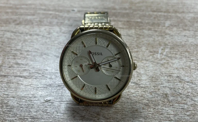 Часы FOSSIL e53714