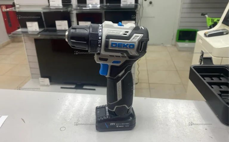 Дрель-шуруповерт Sharker 20V