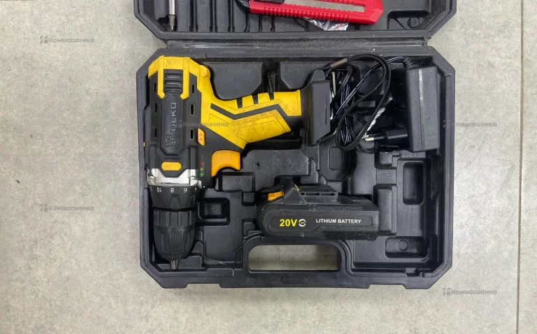 шуруповерт Deko DKCD20FU-Li