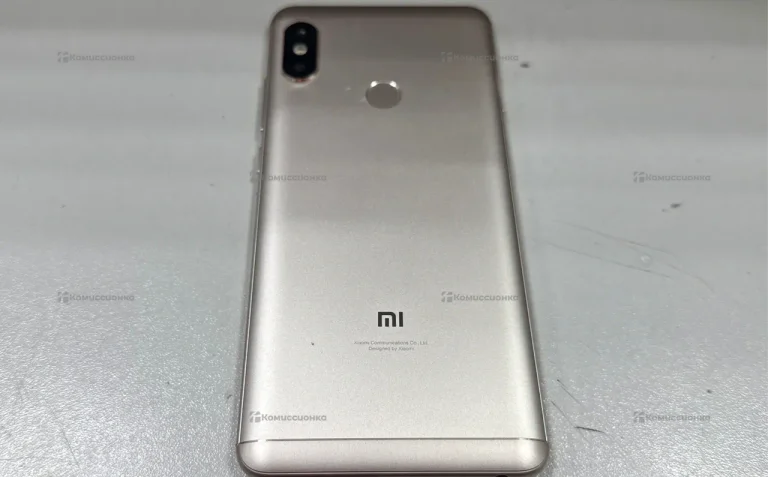 Xiaomi Redmi Note 5 4/64 ГБ