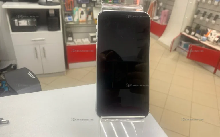 Apple iPhone XR 3/64 ГБ