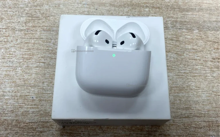 Наушники  AirPods 4