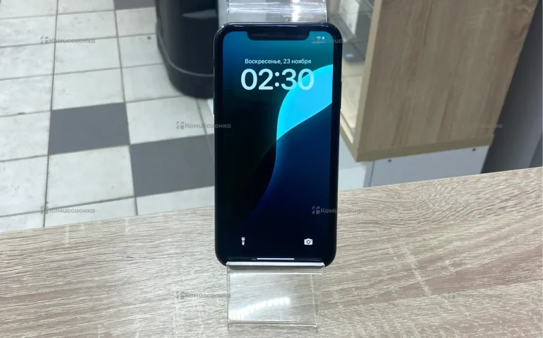 Apple iPhone XR 3/64 ГБ