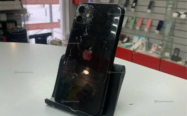 Apple iPhone 11 4/64 ГБ