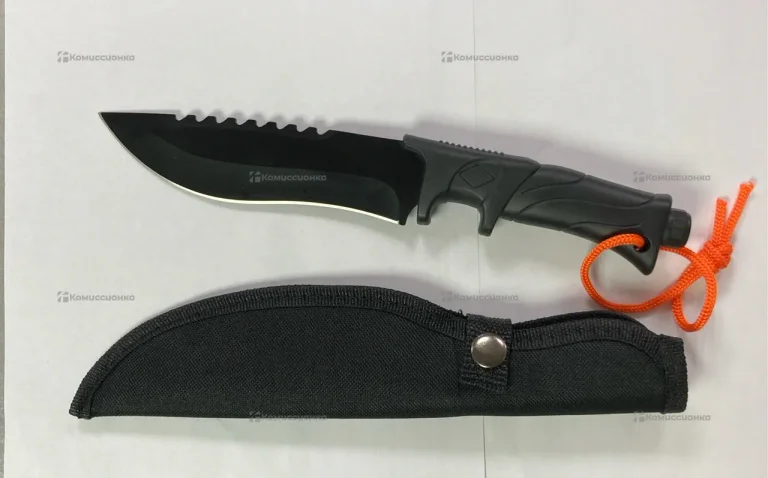 Нож туристический