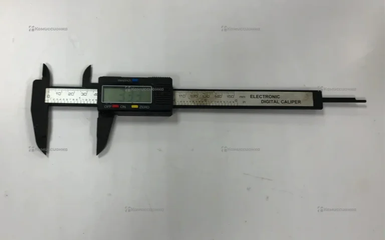 электронный штангенциркуль
