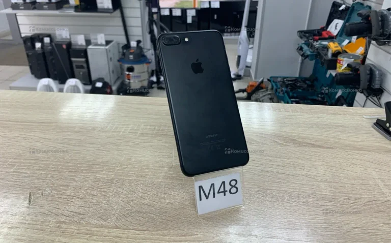 Apple iPhone 7 Plus 3/32 ГБ