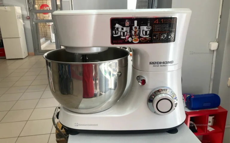 Кухонная машина Redmond RKM-4050