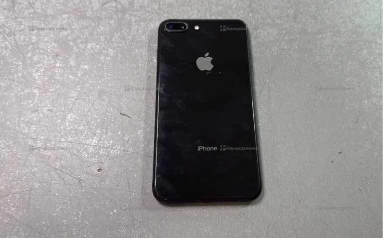 Apple iPhone 8 Plus 3/128 ГБ