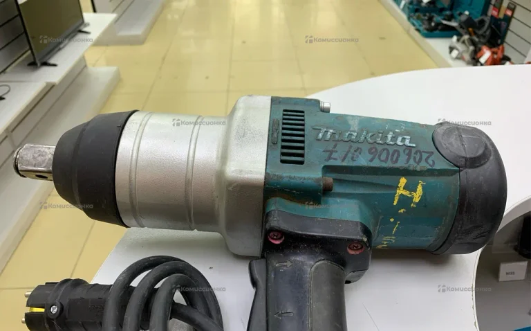 Гайковерт makita TW1000