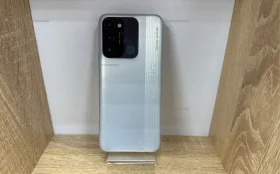 Tecno Spark 8C 4/64 ГБ