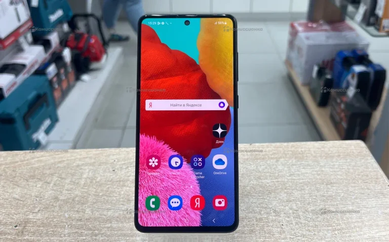 Samsung Galaxy A51 4/64 ГБ