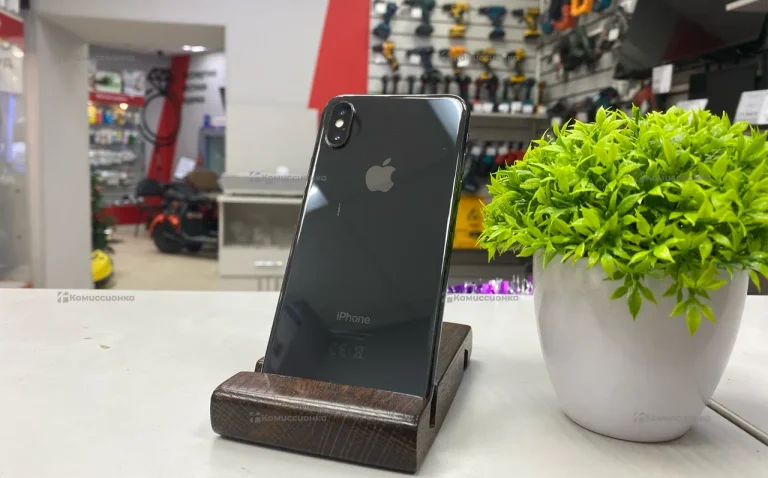 Apple iPhone X 3/64 ГБ