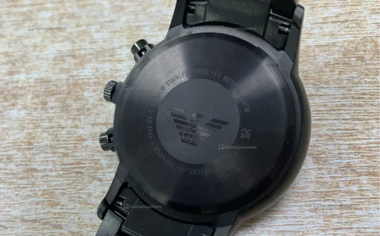 Часы  Emporio Armani