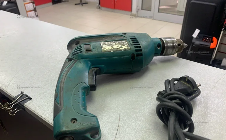 Дрель makita HP1640
