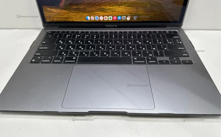 MacBook Air M1