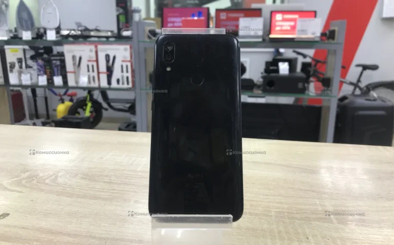 Xiaomi Redmi 7 2/16 ГБ