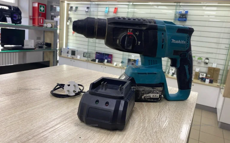 перфоратор аккумуляторный Makita DC116